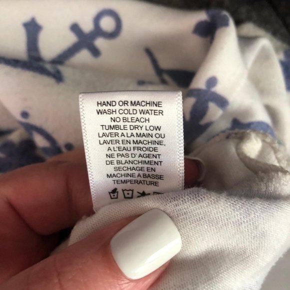 Wild Fox White Blue Nautical Anchor Ship Wheel Flag Graphic Pullover Sweater  | - Picture 10 of 11